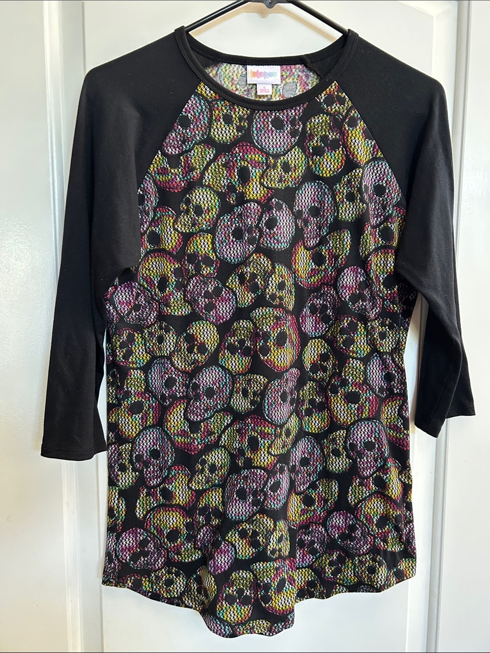 Halloween-LuLaRoe Black Raglan Skull-Print Top with Pink, Yellow, Green Accents